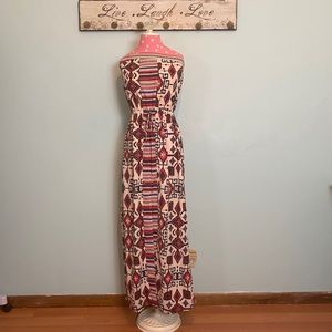 XHILARATION OFF SHOULDER DRESS.🦋